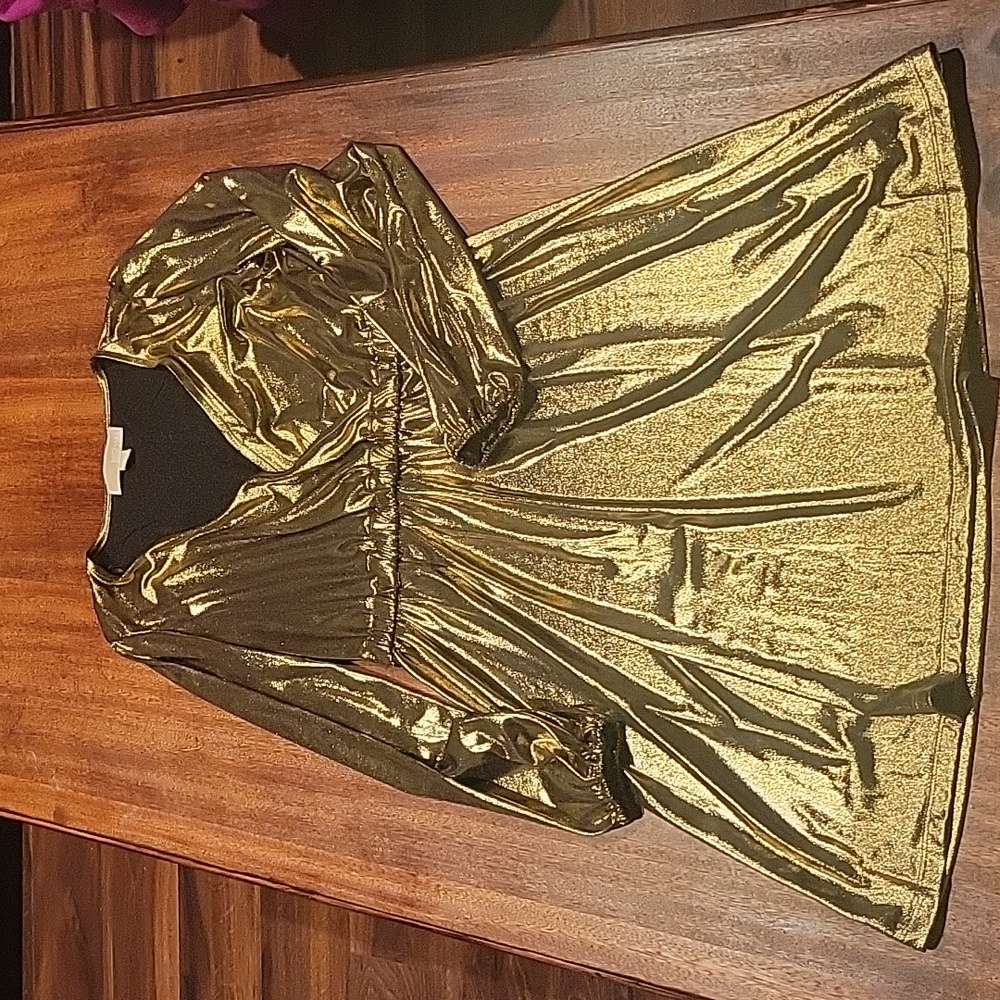 Womens- V- Neck fancy/Holiday Gold Michael Kors XS dress.